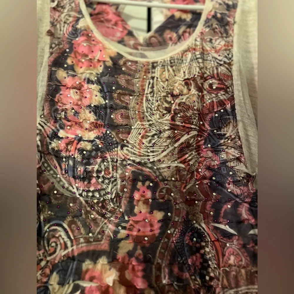 Buckle Daytrip Floral Sequin Top Vintage Rose Graphic Tee Medium M - Picture 8 of 11